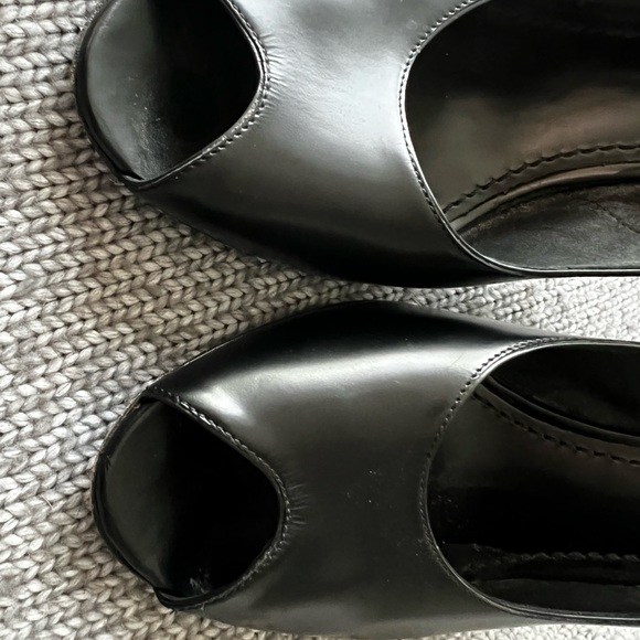 Louis Vuitton Peep Toe Sling back pumps size 41. - Picture 3 of 6